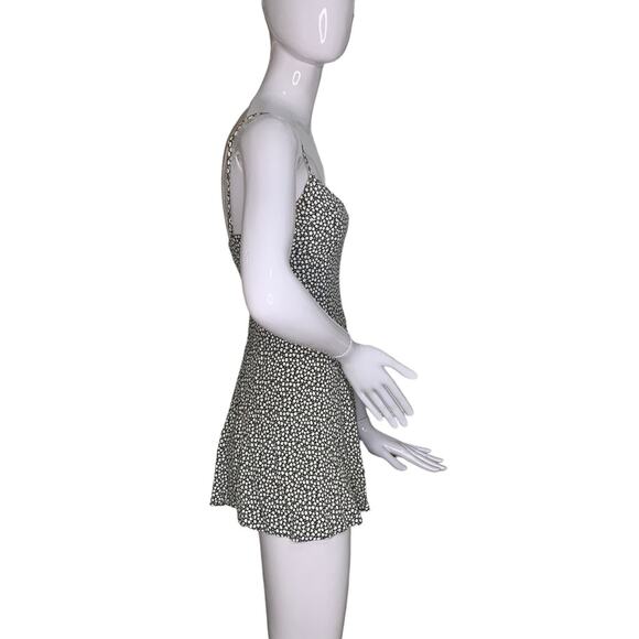 Zara Romper Floral Print Hidden Zipper on Back Size XS Adjustable Straps - Picture 7 of 12